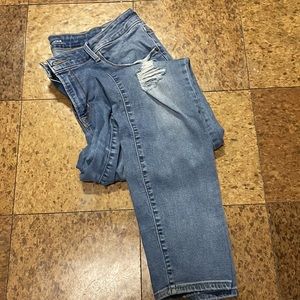 3 pairs of women’s old navy jeans